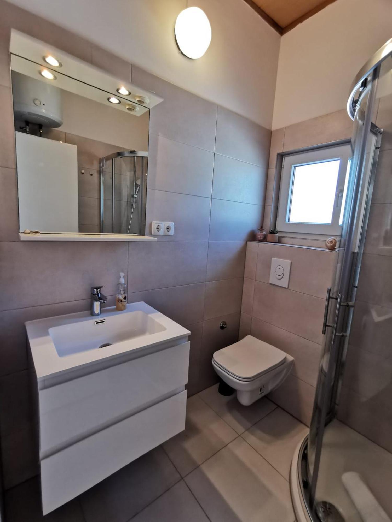 Apartmani Vana 1 Tribalj Zewnętrze zdjęcie