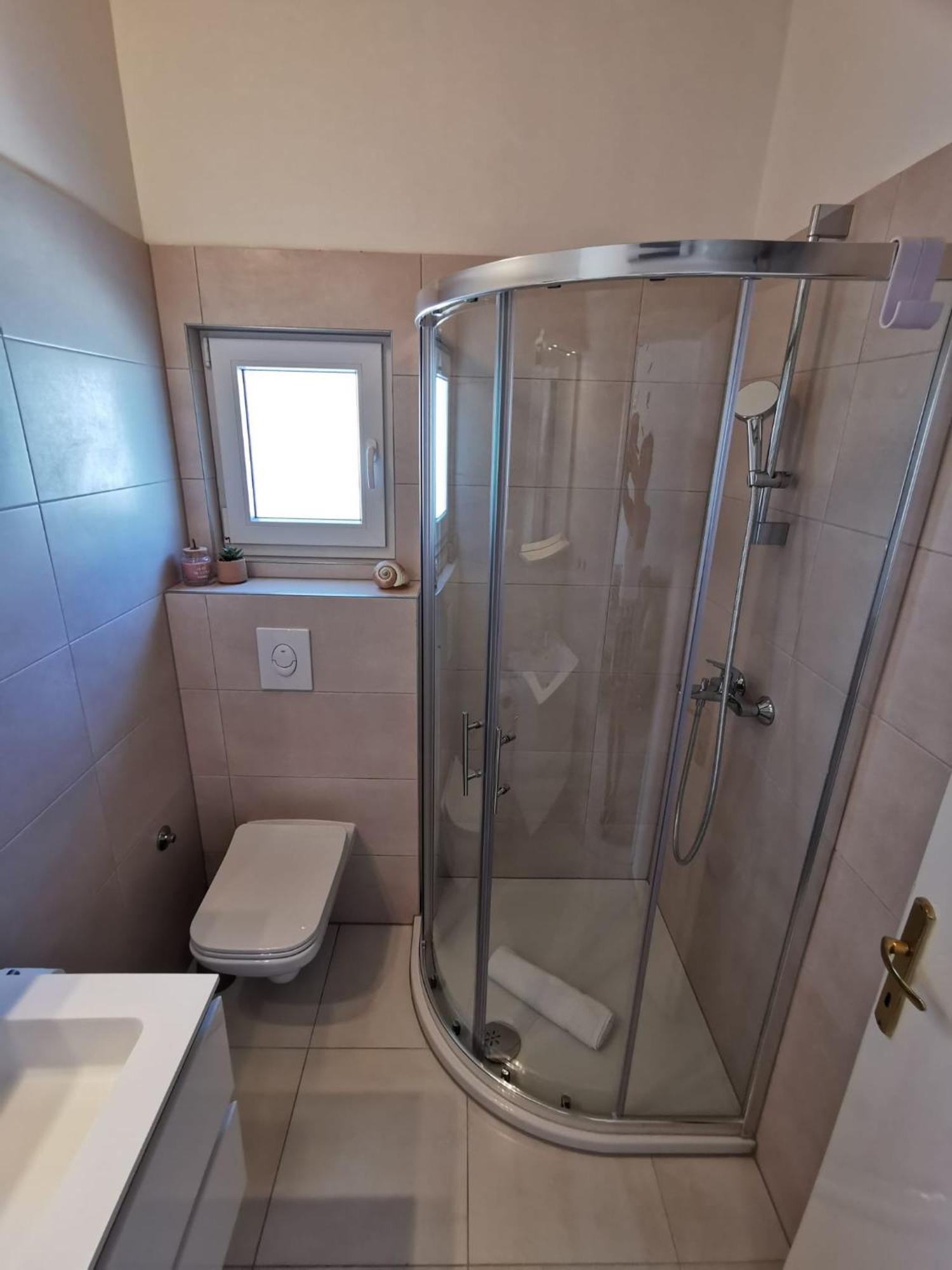 Apartmani Vana 1 Tribalj Zewnętrze zdjęcie